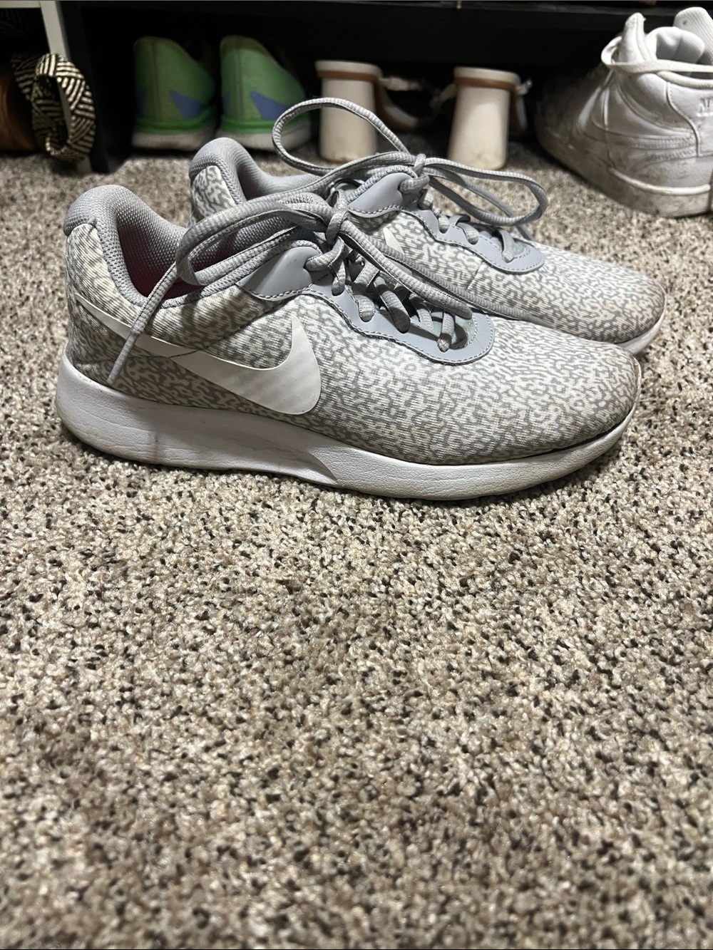Nike Gray and White Textured Low-Top Trainers